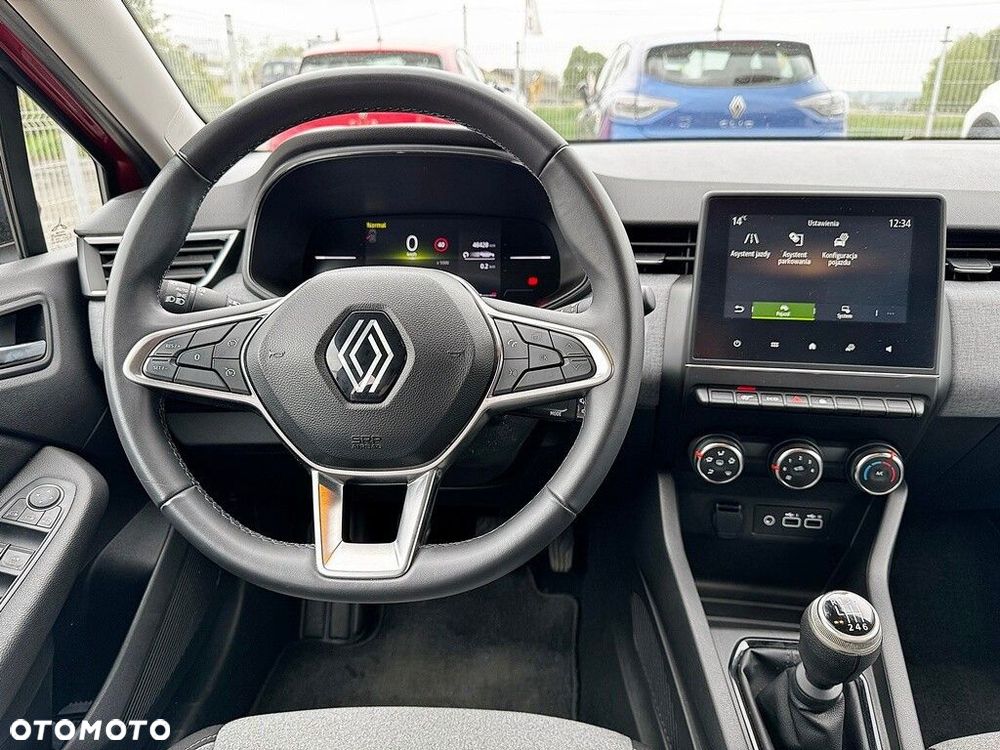 Renault Clio - 8