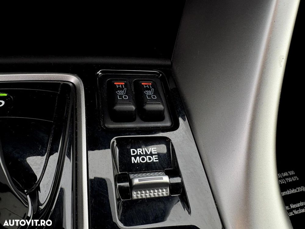 Mitsubishi Eclipse-Cross - 14