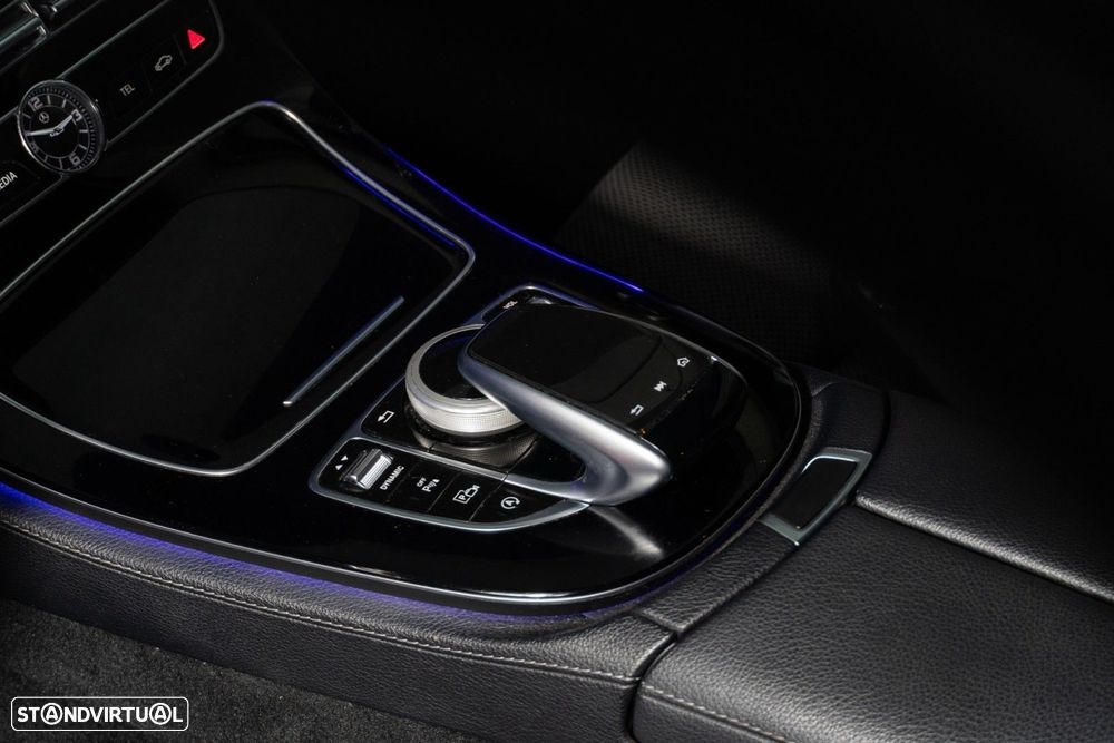 Mercedes-Benz E 220 d Avantgarde - 28