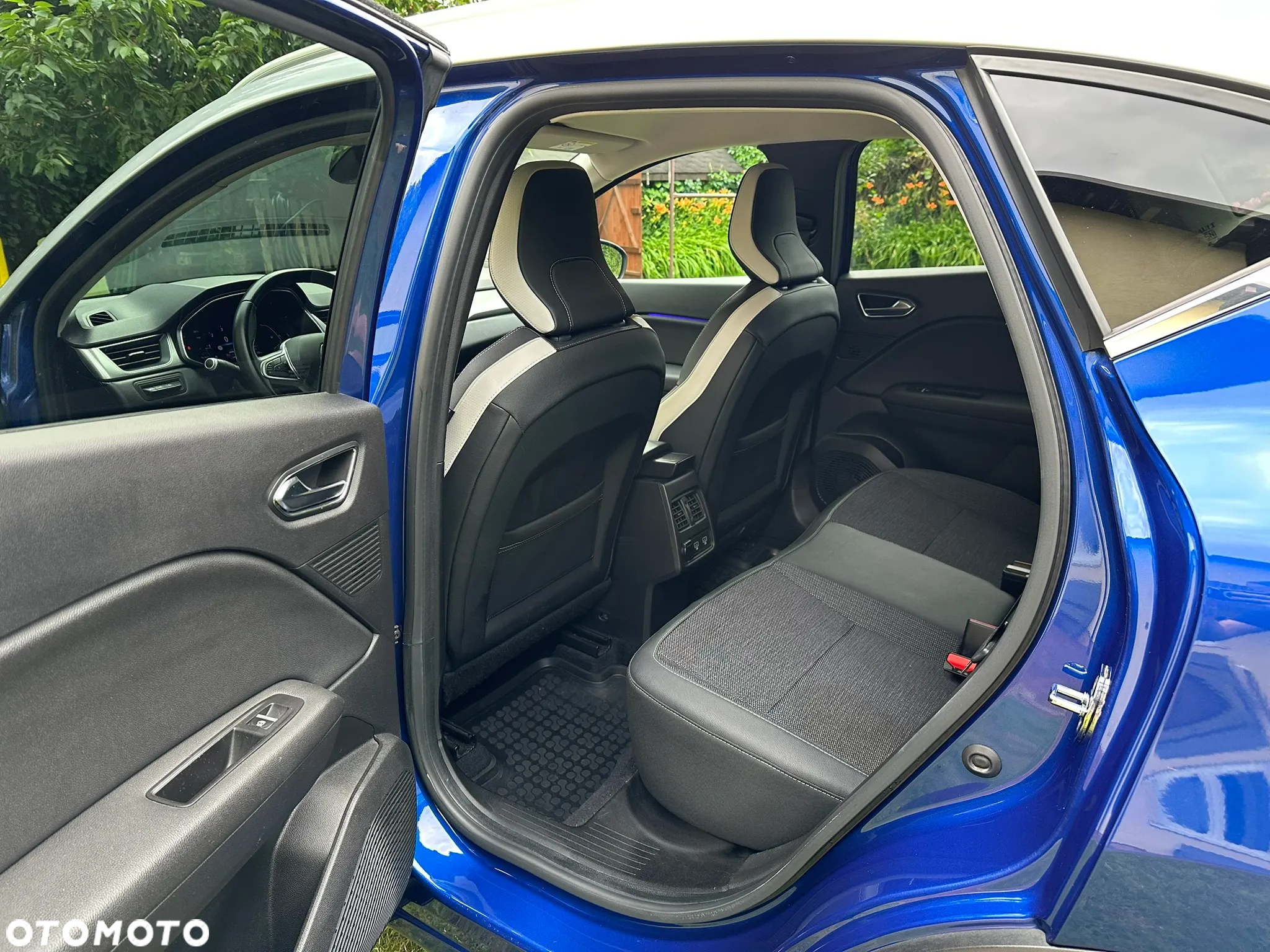 Renault Captur 1.5 Blue dCi Intens EDC - 11