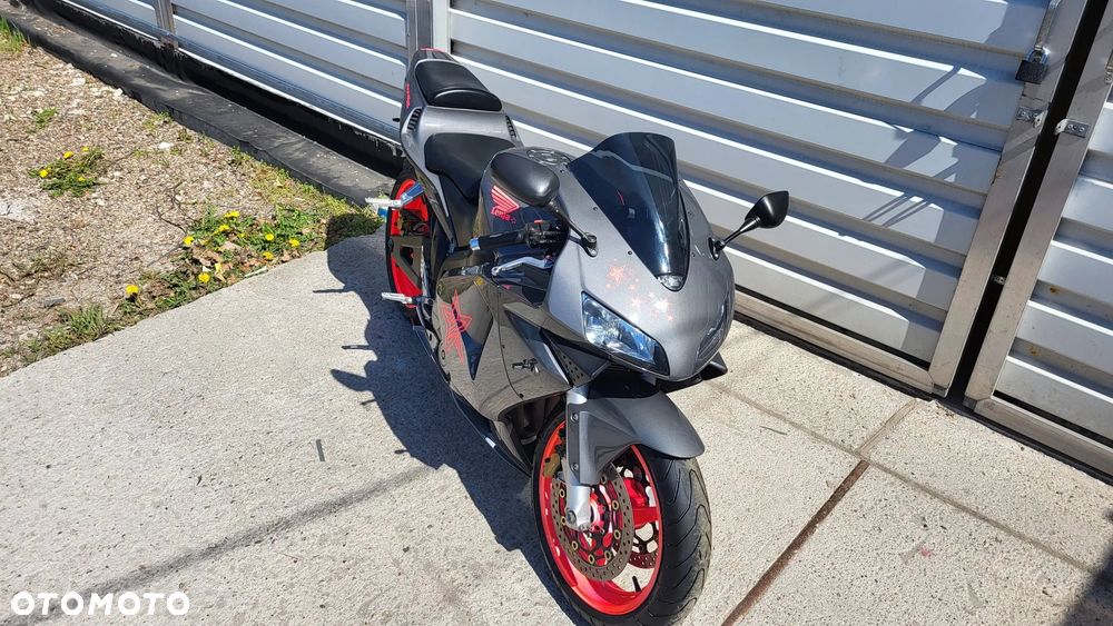Honda CBR - 6