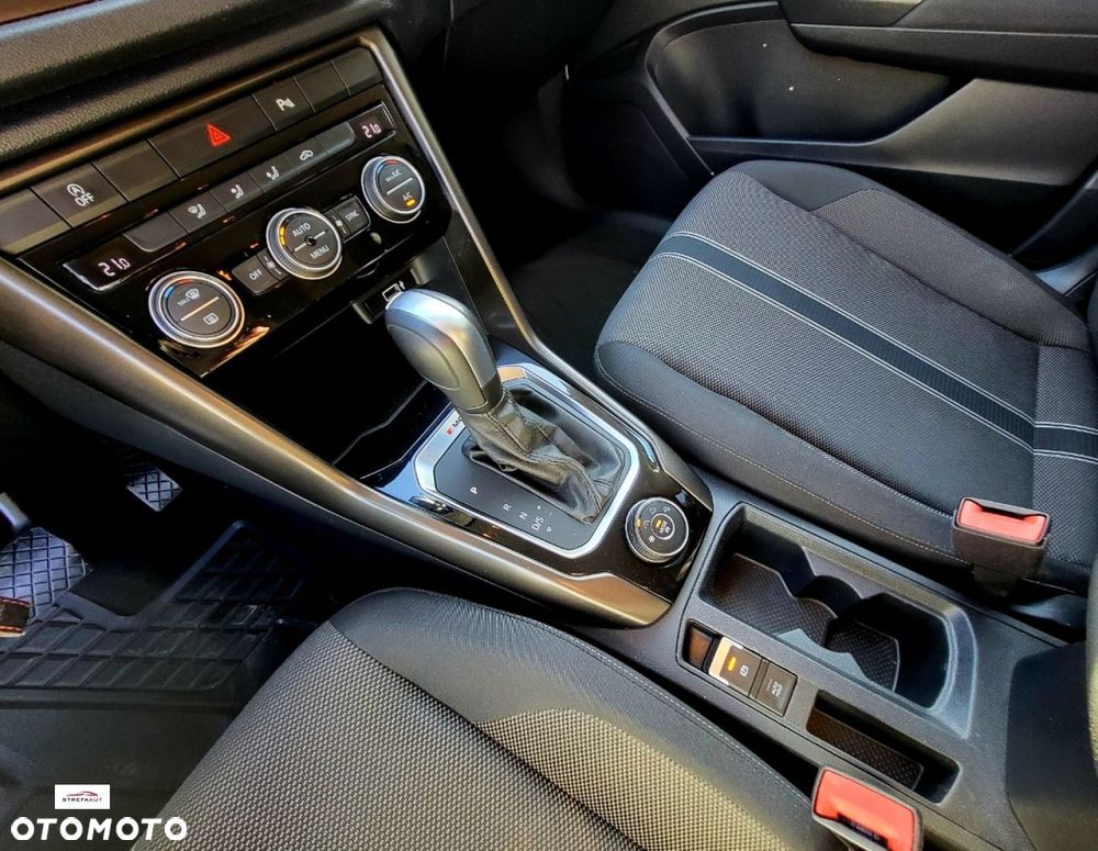 Volkswagen T-Cross - 28