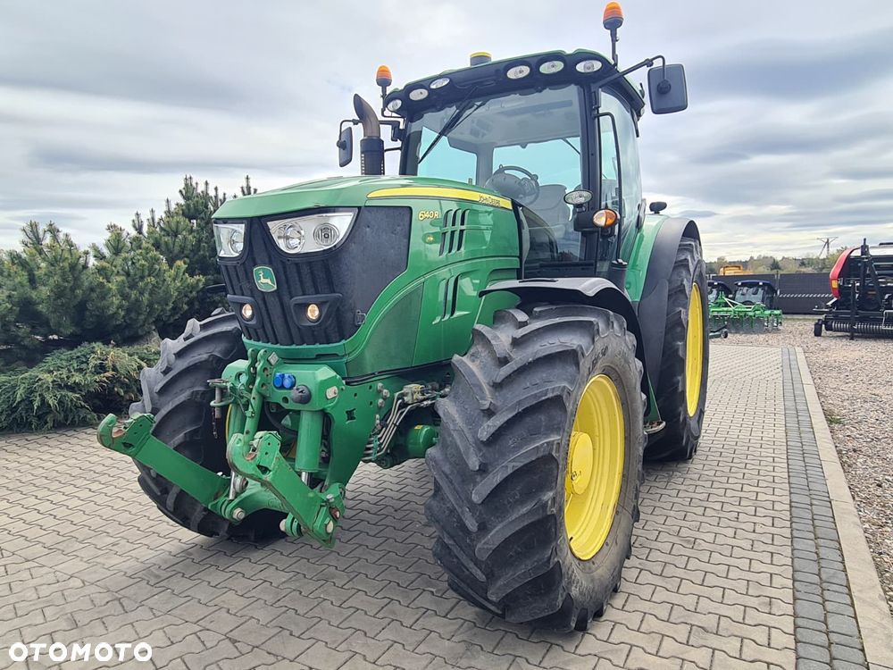 John Deere 6140R - 1