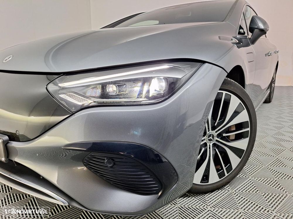 Mercedes-Benz EQE 350+ - 11