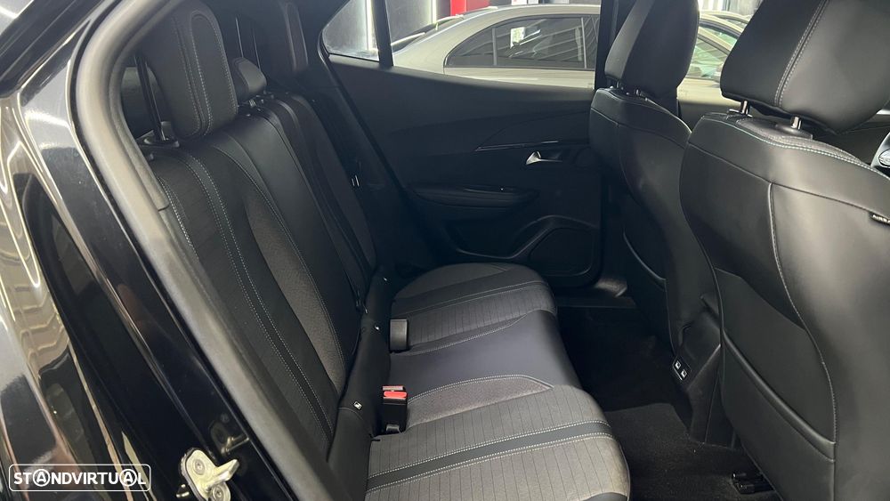 Peugeot 2008 1.2 PureTech Allure Pack EAT8 - 22