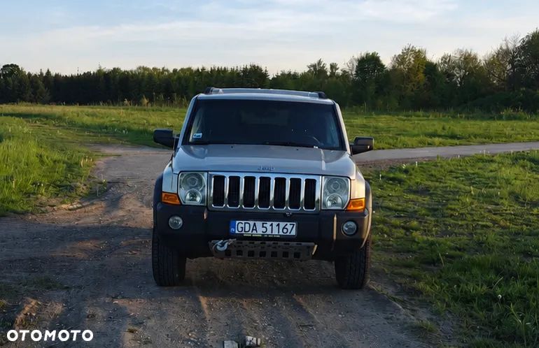 Jeep Commander - 3