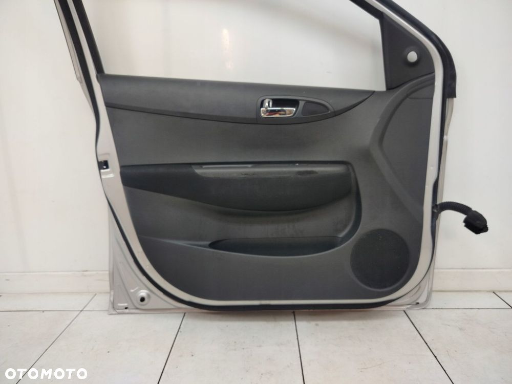 hyundai i20 i 08r- drzwi lewe przednie lewy przód rys - 11