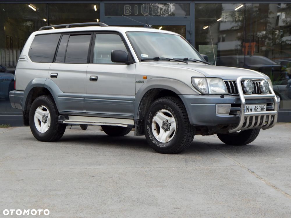 Toyota Land Cruiser - 3