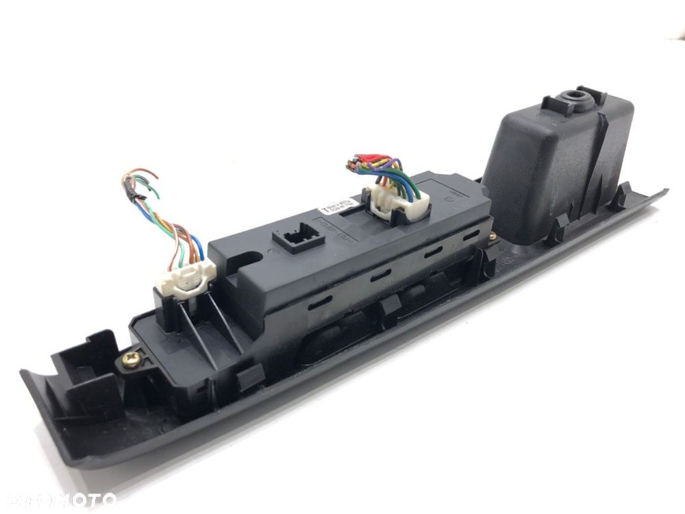 PRZEŁĄCZNIK SZYB  MAZDA 5 (CR19) 2005 - 2010 1.8 (CR19) 85 kW [116 KM] benzyna 2005 - 2010 - 4