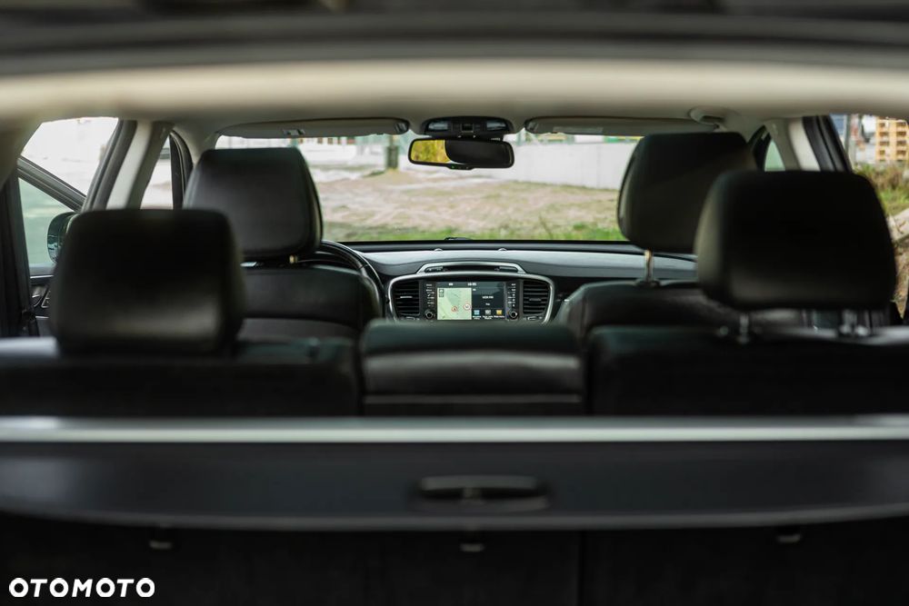 Kia Sorento - 36