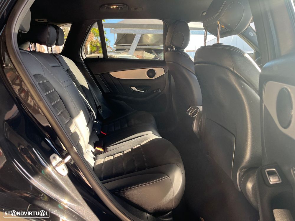 Mercedes-Benz GLC 300 de 4Matic 9G-TRONIC AMG Line - 55