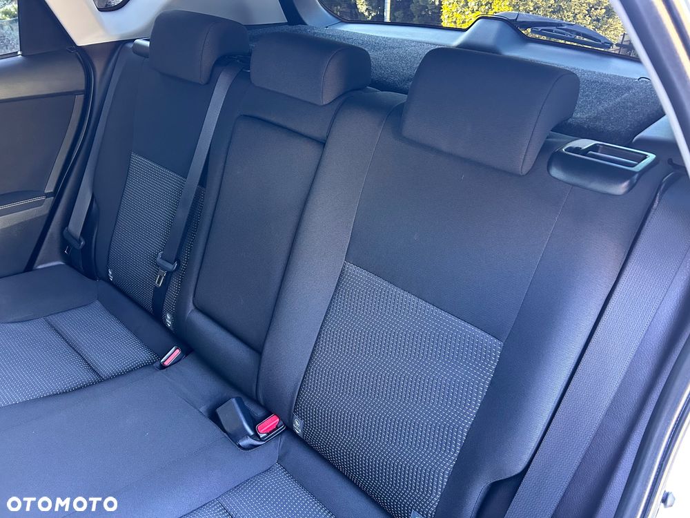 Toyota Auris - 18