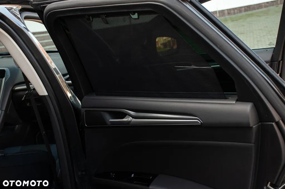 Ford Mondeo SW 2.0 TDCi Titanium - 27