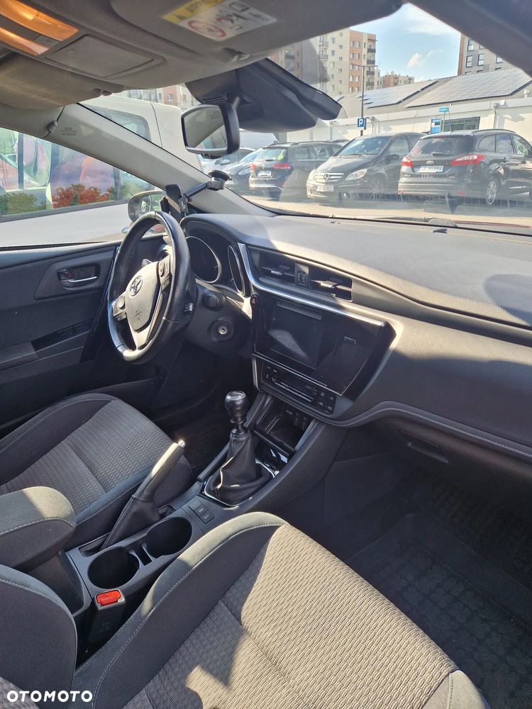 Toyota Auris 1.6 D-4D Comfort - 17