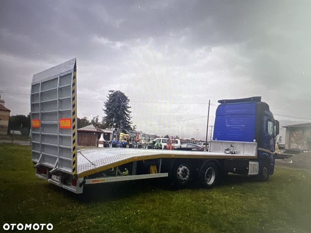 Mercedes-Benz Actros E6 - 12