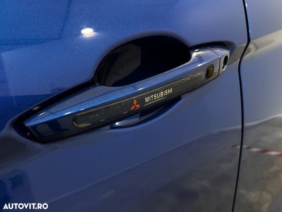 Mitsubishi Eclipse-Cross - 31