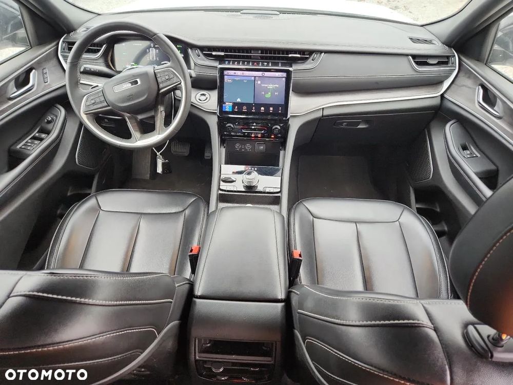 Jeep Grand Cherokee - 8