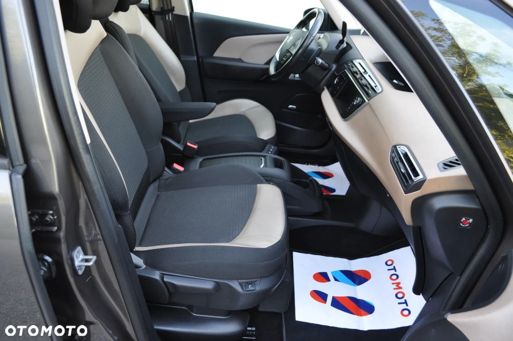 Citroën C4 Grand Picasso - 15