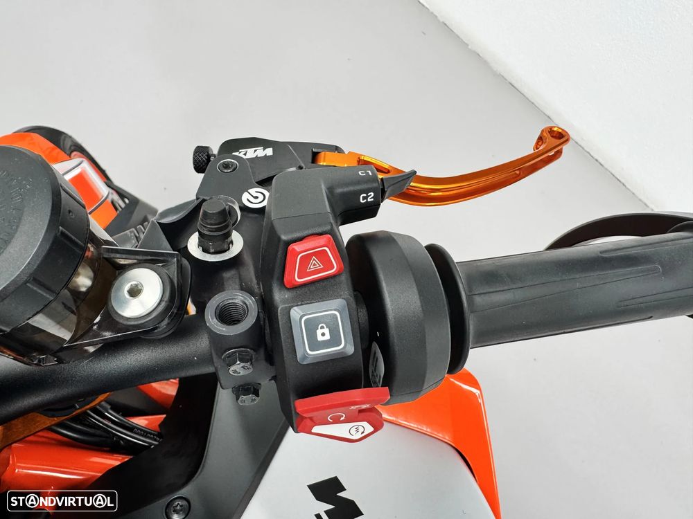 KTM Superduke 1290 R - 16