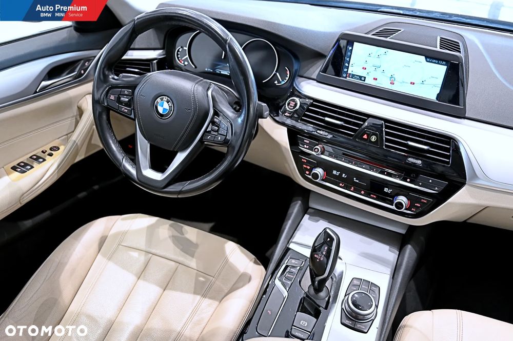 BMW Seria 5 520d - 13