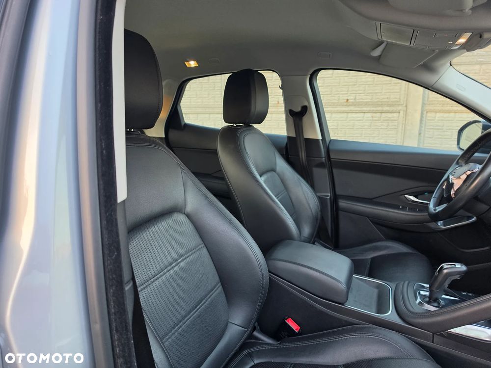 Jaguar E-Pace P200 AWD R-Dynamic S - 13