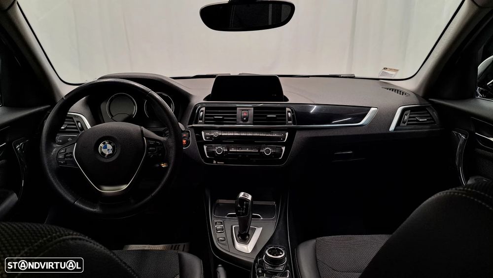 BMW 116 d Line Urban Auto - 8