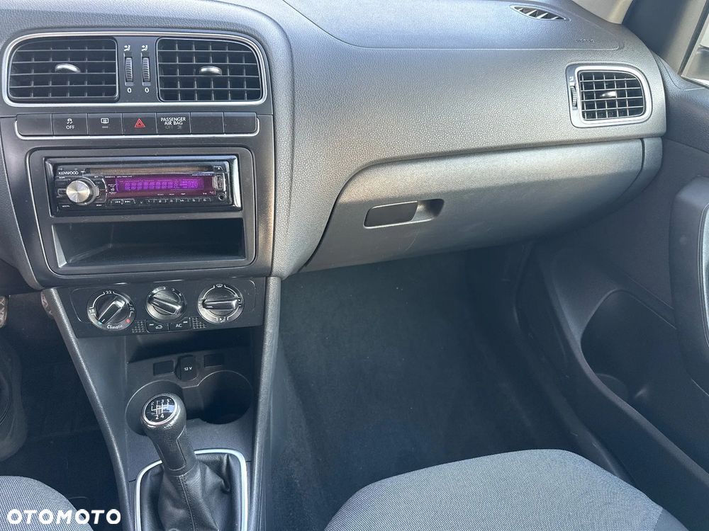 Volkswagen Polo 1.4 Comfortline - 8