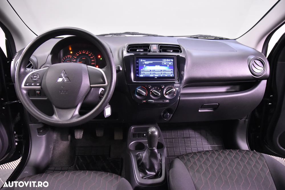 Mitsubishi Space Star - 9