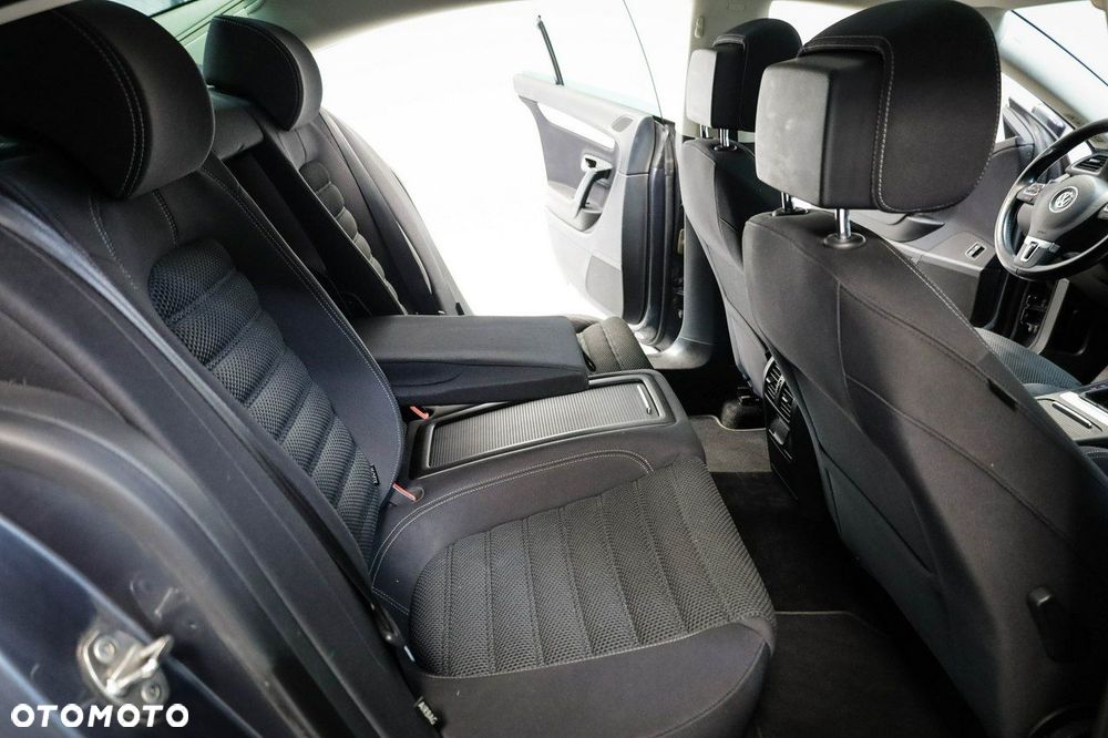 Volkswagen Passat CC - 22
