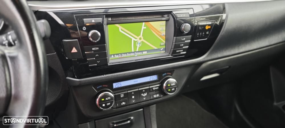 Toyota Corolla - 21