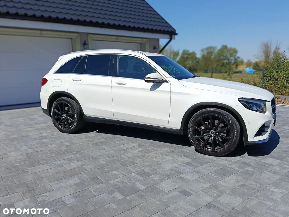 Mercedes-Benz GLC - 13
