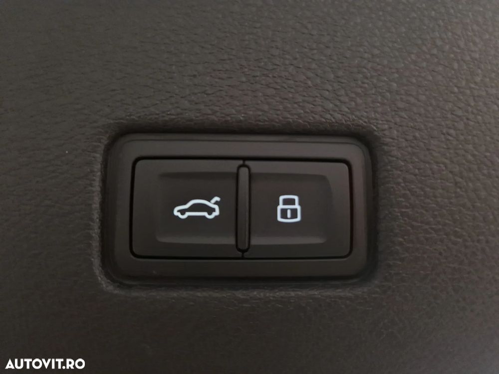 Audi Q8 55 TFSI quattro Tiptronic MHEV - 32