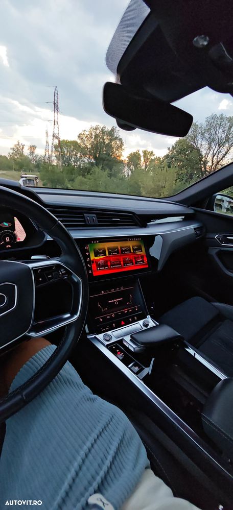 Audi Q8 Sportback e-tron 55 quattro Advanced - 32