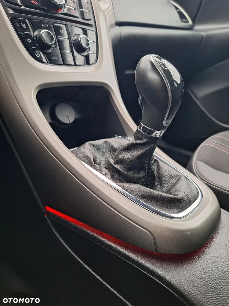 Opel Astra - 16