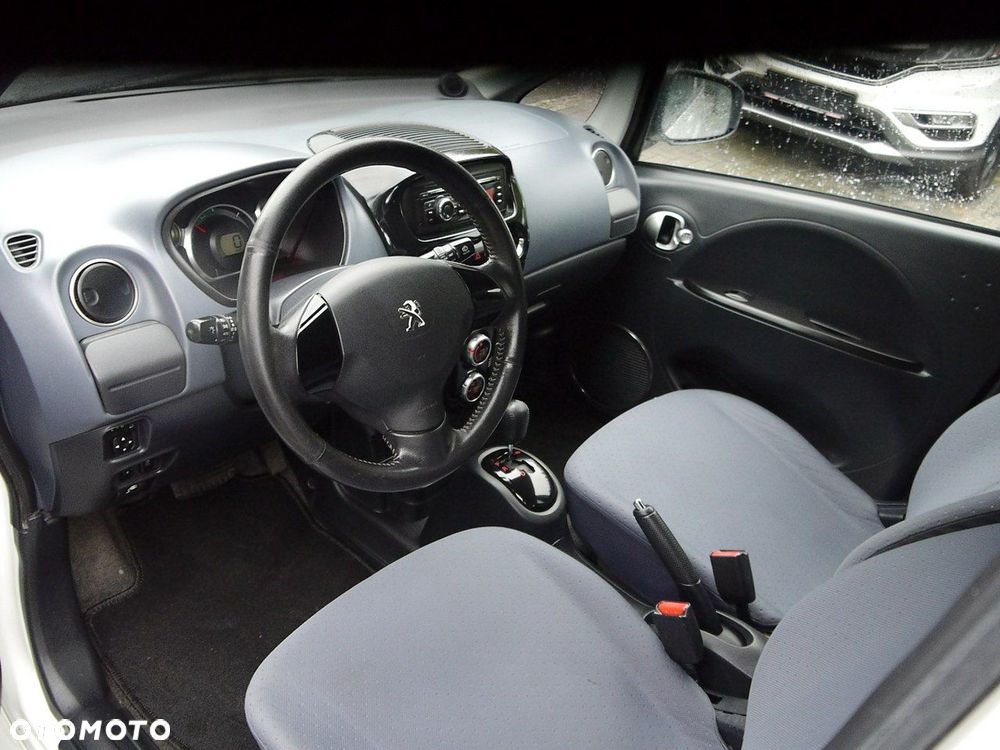 Peugeot iOn - 20