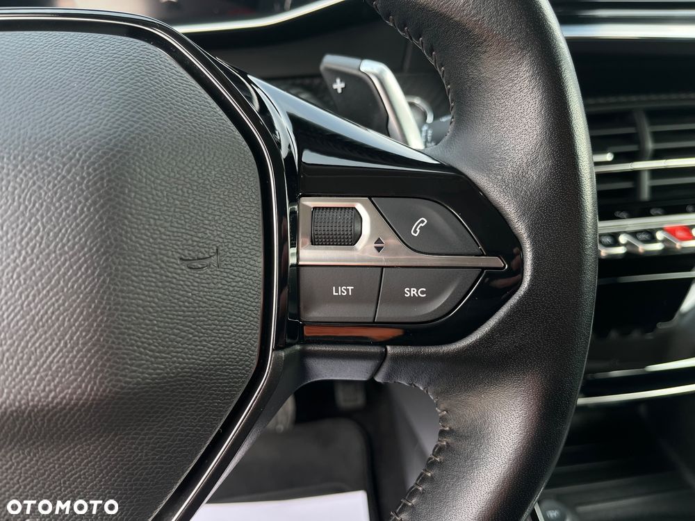 Peugeot 2008 PureTech 130 EAT8 Allure Pack - 11