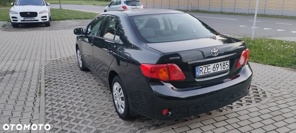Toyota Corolla 1.6 VVT-i Luna - 5