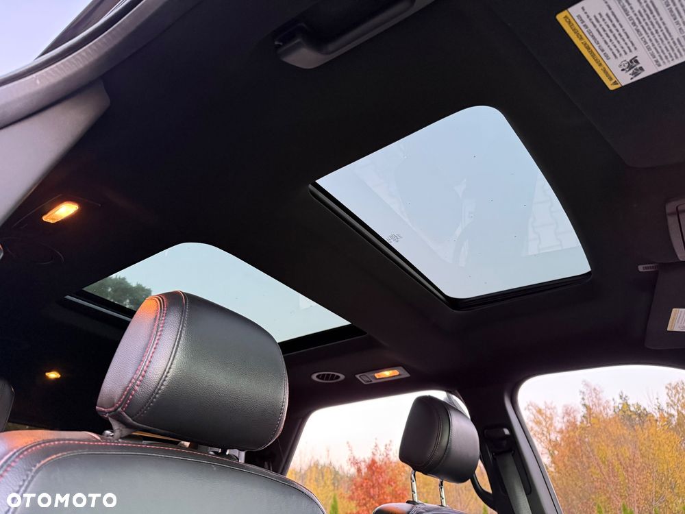 Ford Explorer - 33