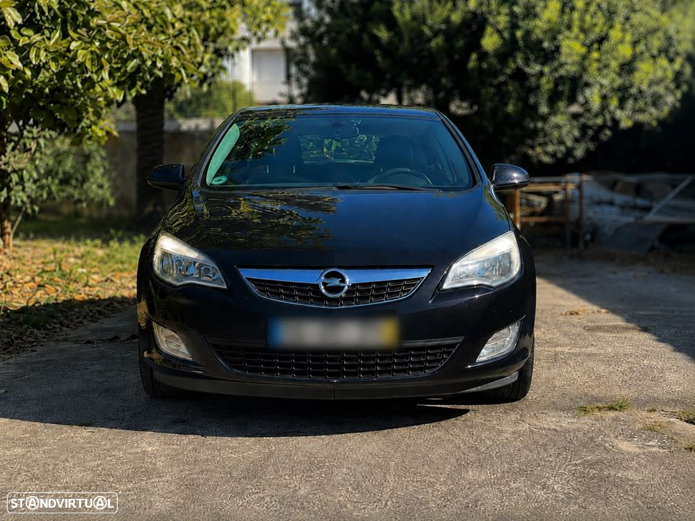 Opel Astra 1.7 CDTI Cosmo ecoFLEX - 1