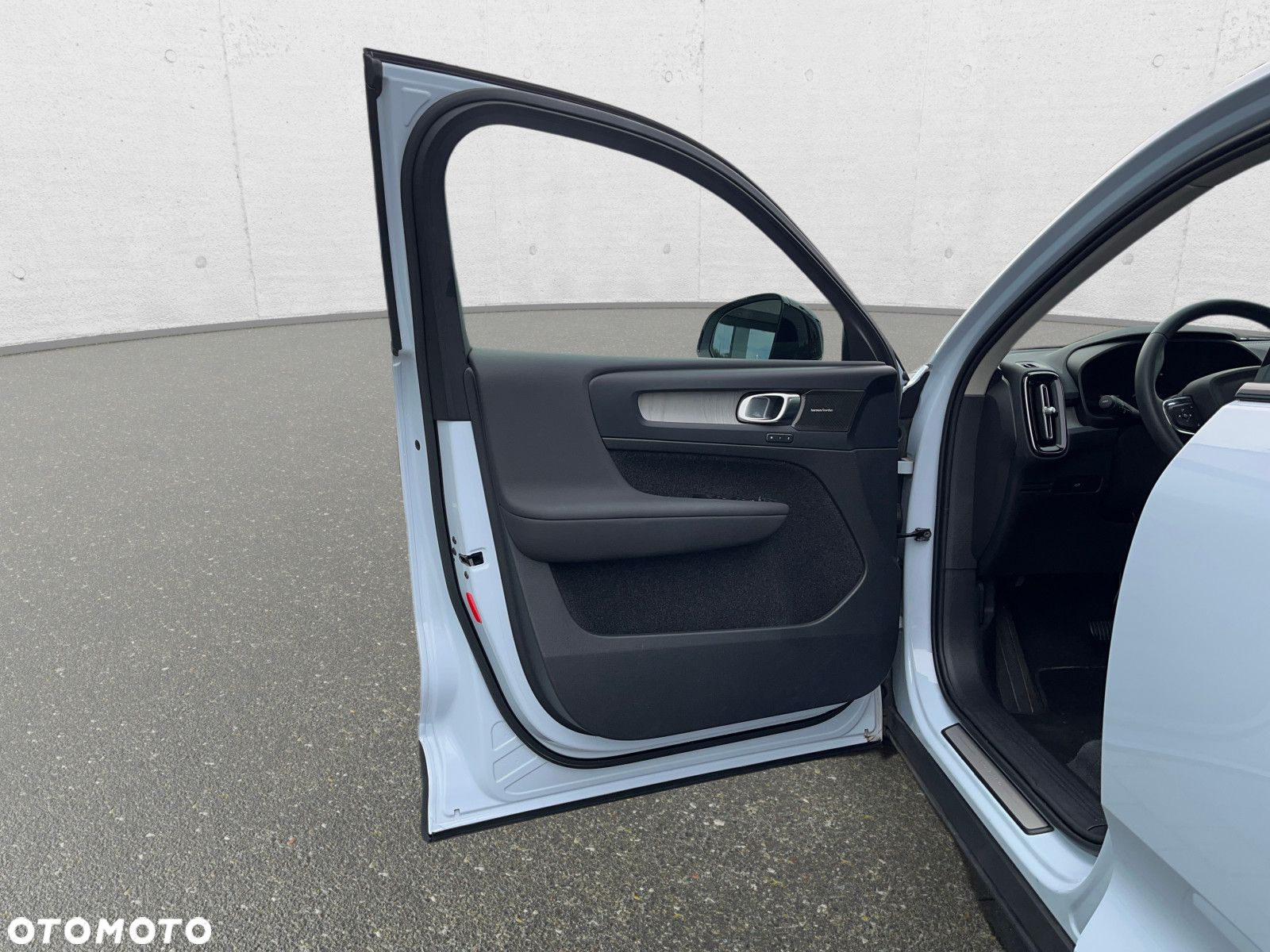 Volvo XC 40 - 18