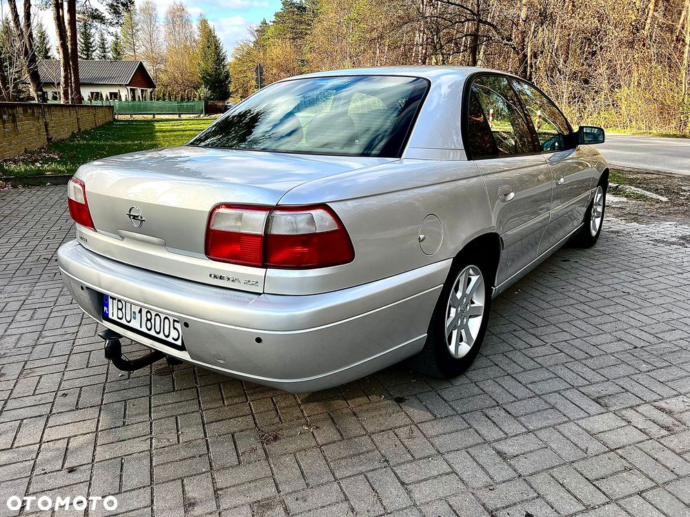 Opel Omega 2.2 Elegance - 6