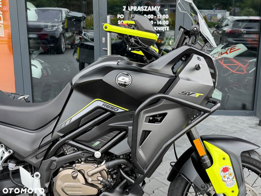 QJMOTOR SVT 650X - 9