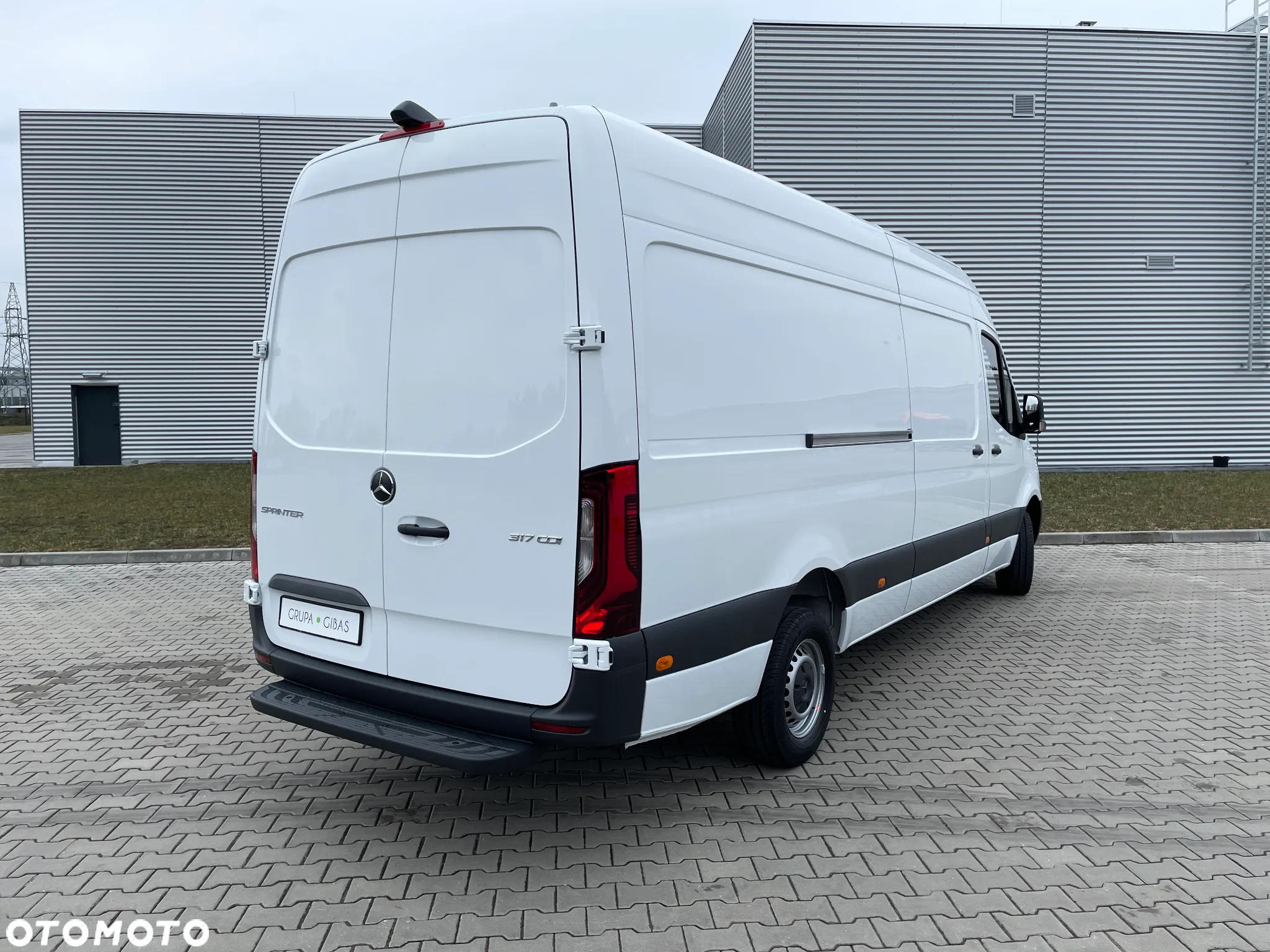 Mercedes-Benz Sprinter 317 Furgon L4H2 od ręki - 3