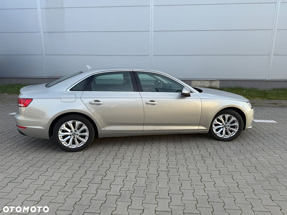 Audi A4 Limousine - 6