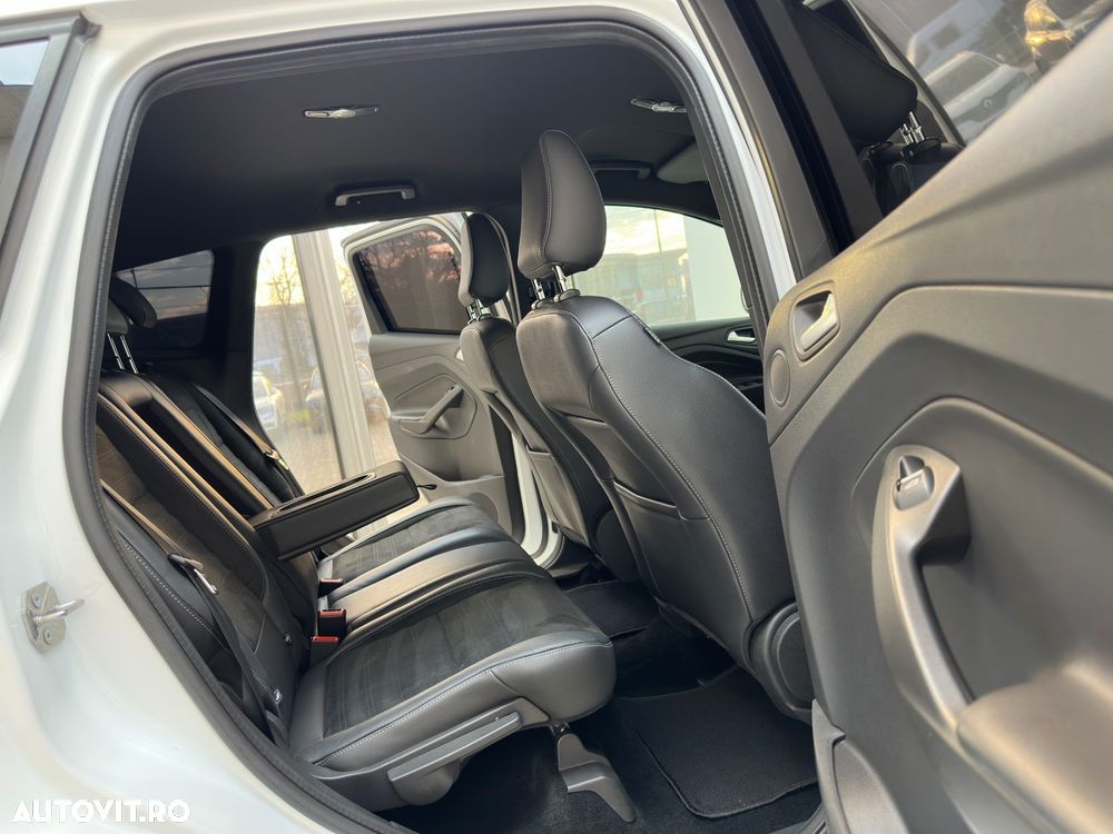 Ford Kuga 2.0 TDCi 4x4 Aut. ST-Line - 10