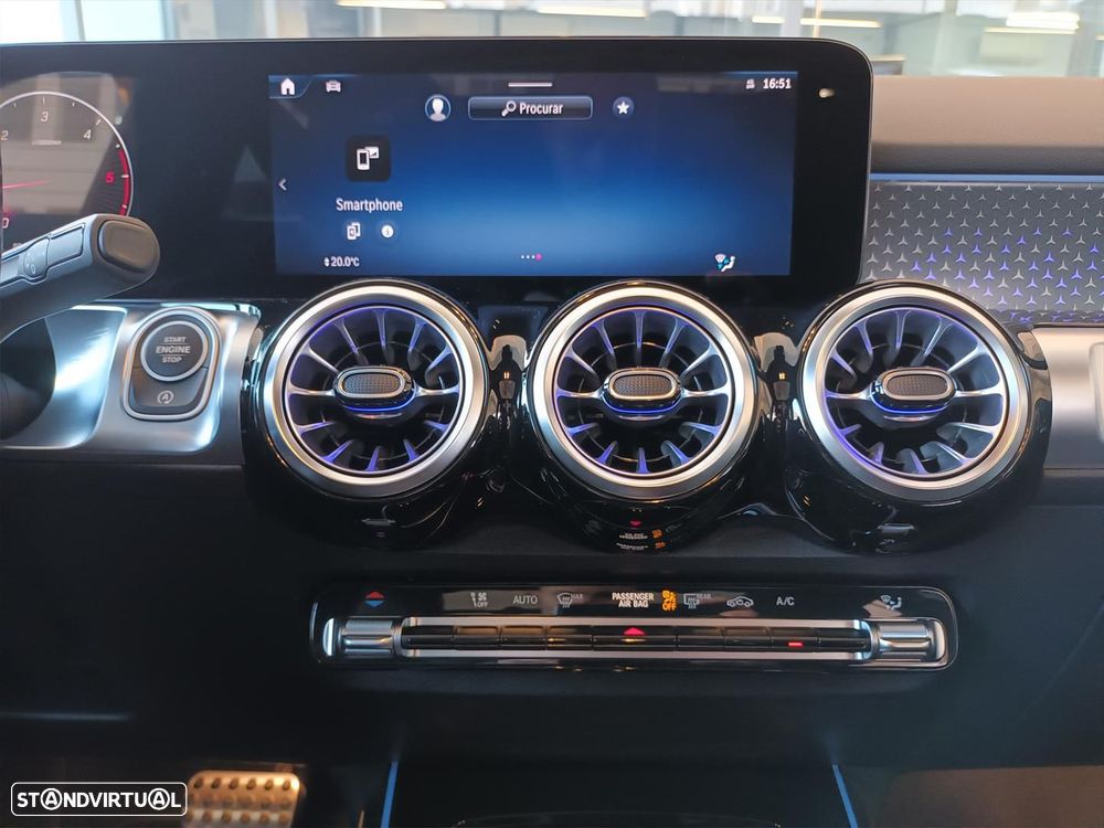 Mercedes-Benz GLB 220 d 4Matic AMG Line - 25