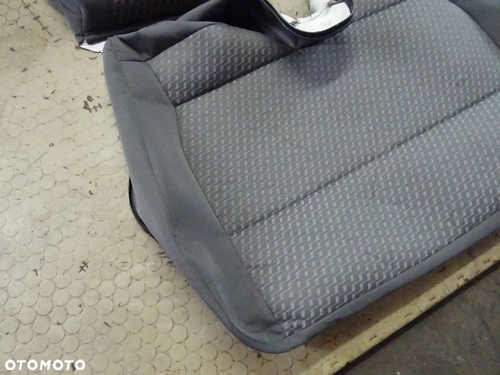 Tassamo Tapicerka pokrowiec dwojka VW T5 LIFT czesci - 5