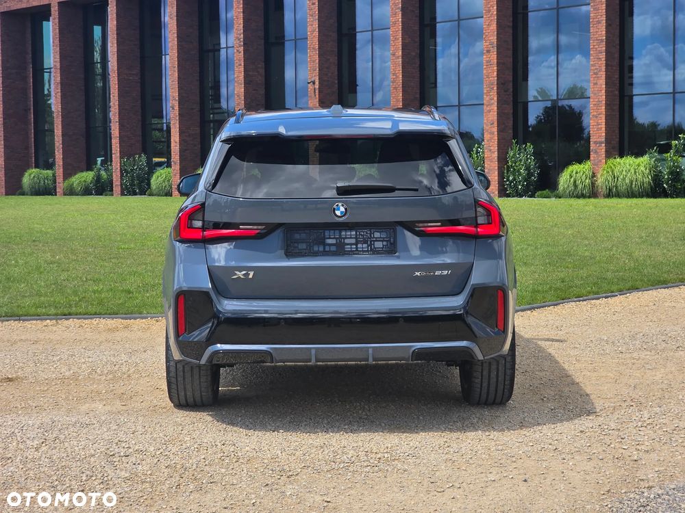 BMW X1 xDrive23i mHEV M Sport sport - 8