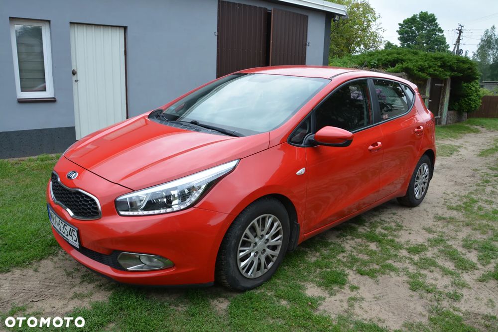 Kia Ceed - 8