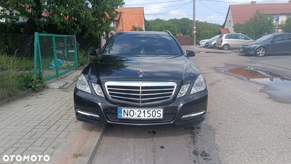 Mercedes-Benz Klasa E 220 CDI DPF BlueEFFICIENCY Elegance - 2